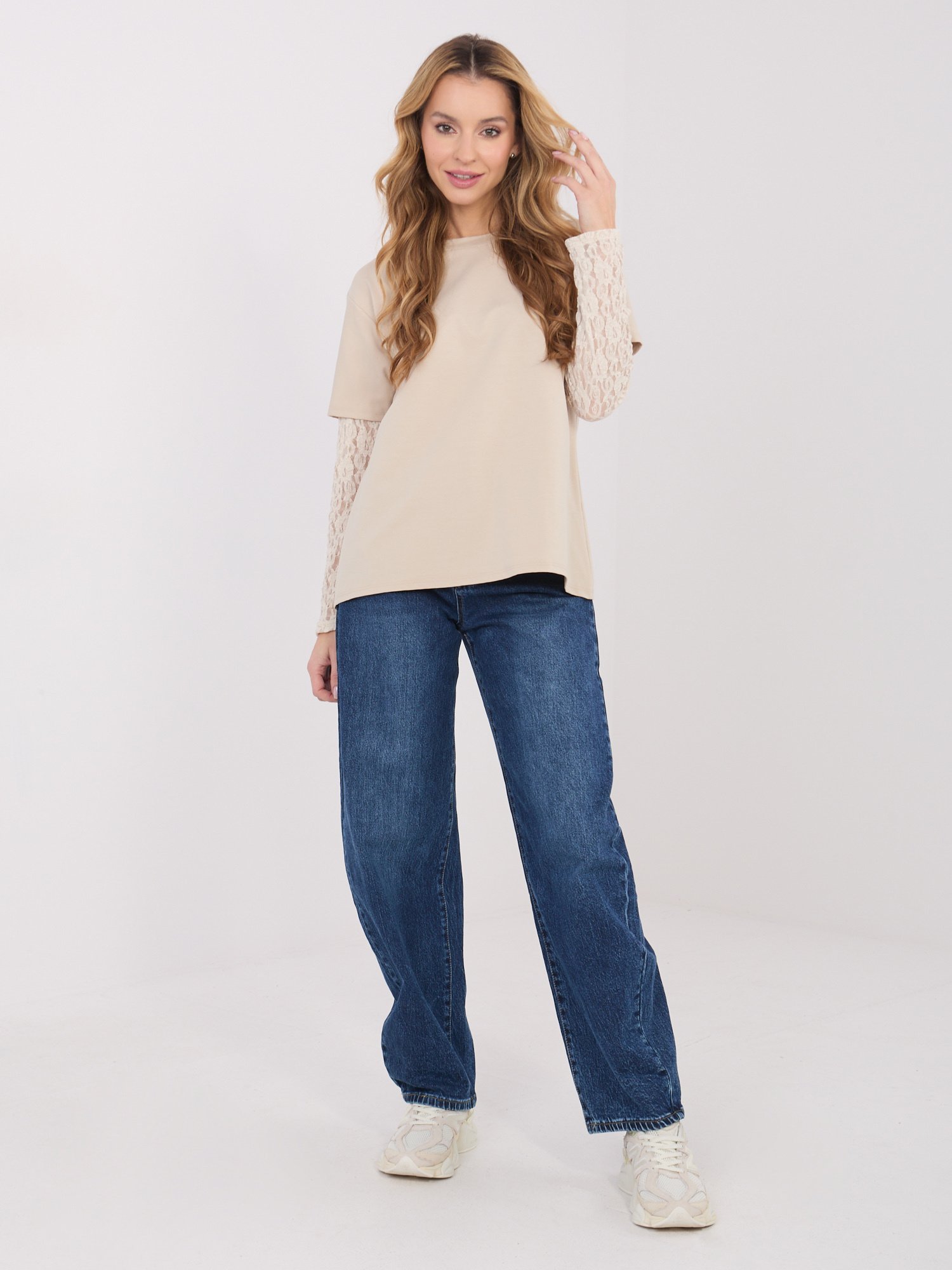 Blusa casual con mangas largas de encaje Odelia – beige - Imagen 2