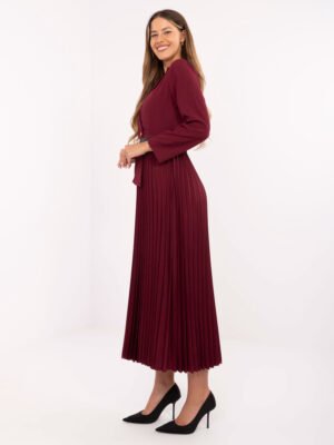 Pol pl Bordowa sukienka z ozdobnym guzikiem 413925