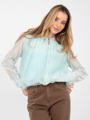 Blusa de tejido ligero con pliegues y broche ERICA - menta