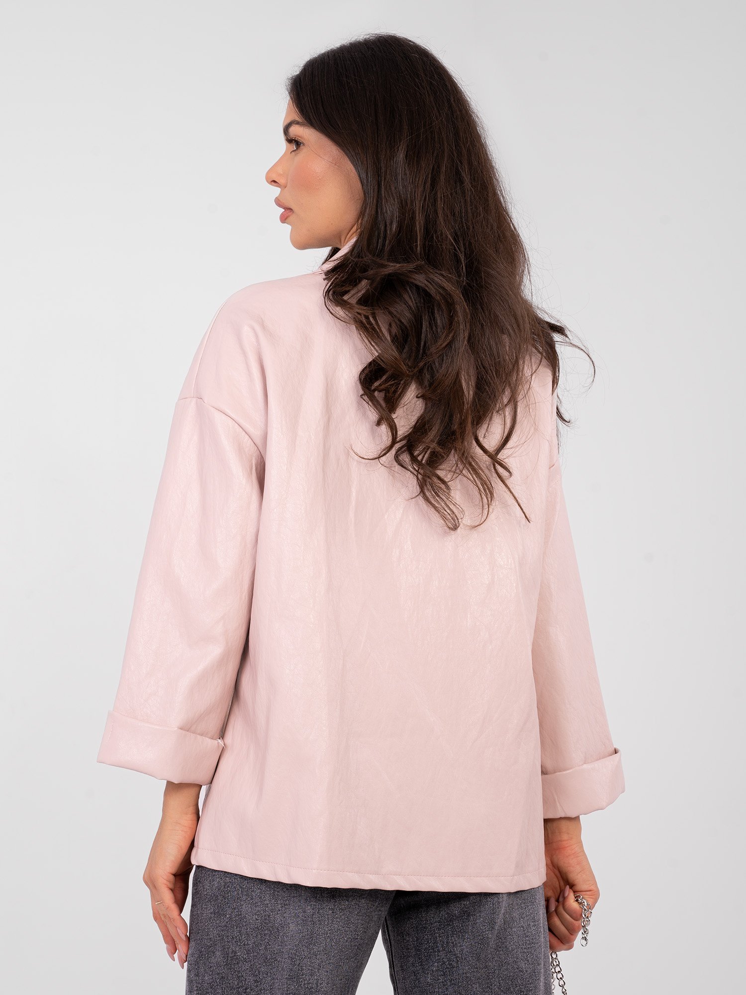 Blazer elegante de piel sintética con manga 3/4 Mersi – rosa claro - Imagen 3