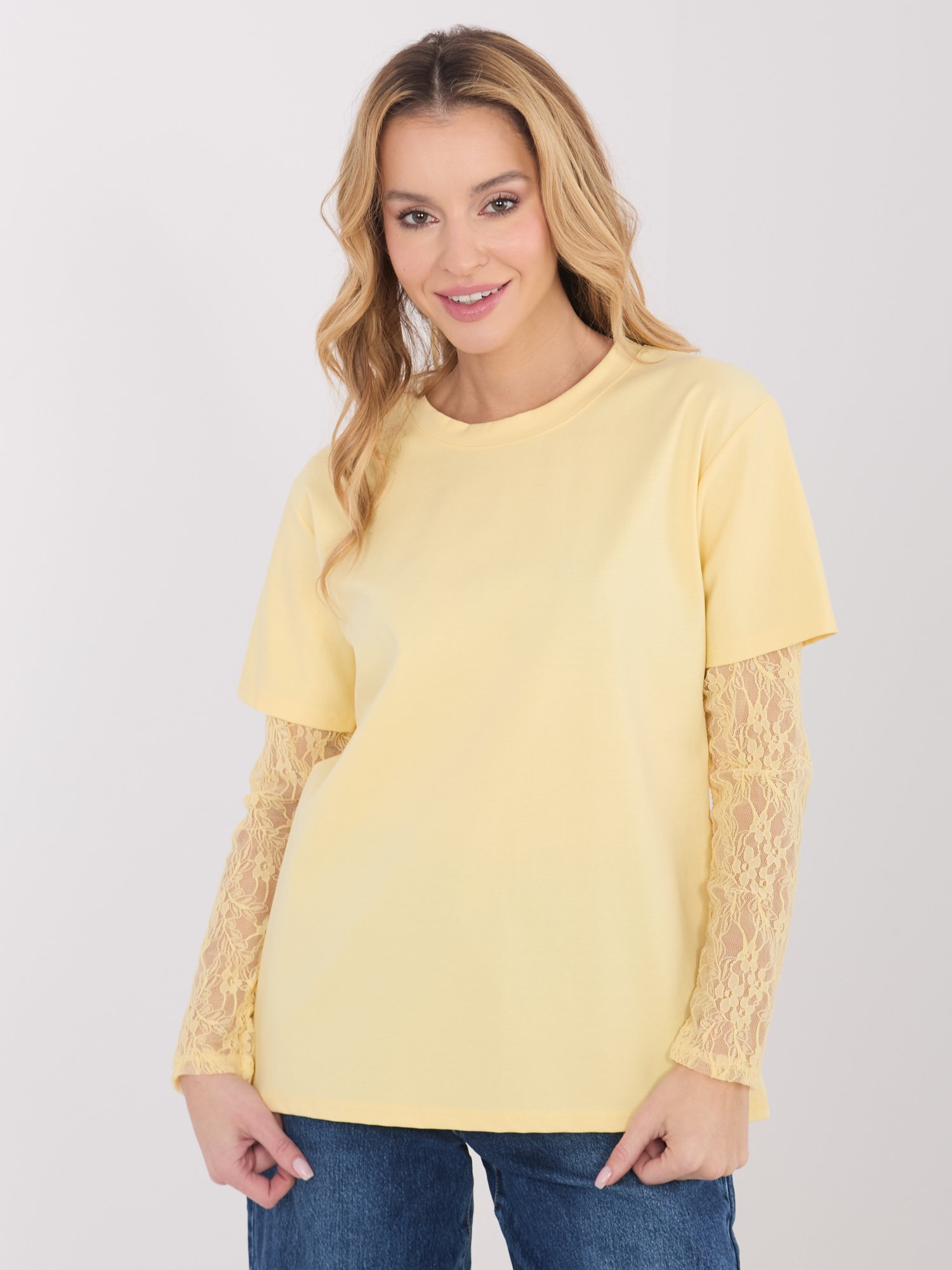 Blusa casual con mangas largas de encaje Odelia – amarillo claro