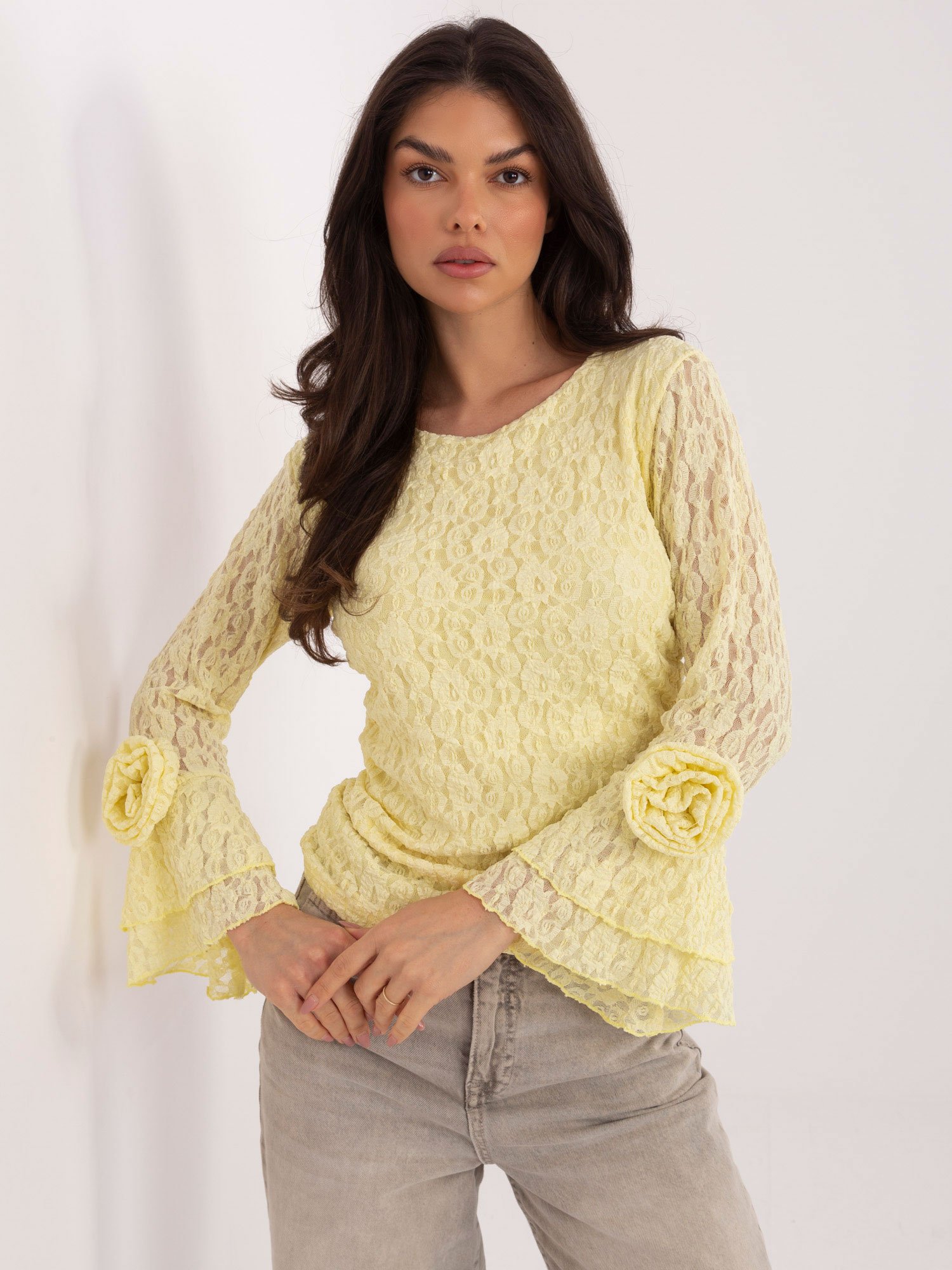Blusa de encaje con rosas JESSY -amarillo claro