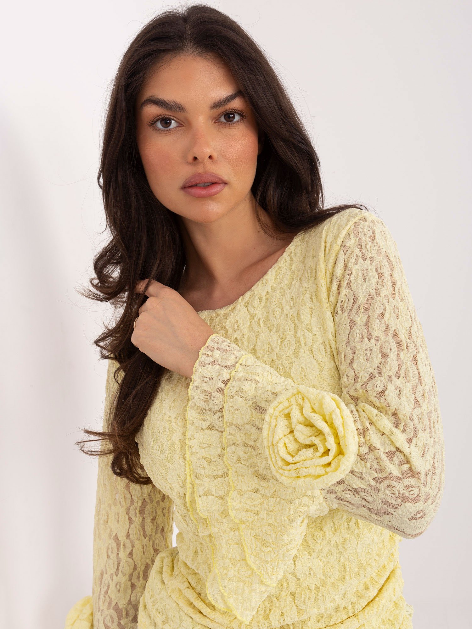 Blusa de encaje con rosas JESSY -amarillo claro - Imagen 4