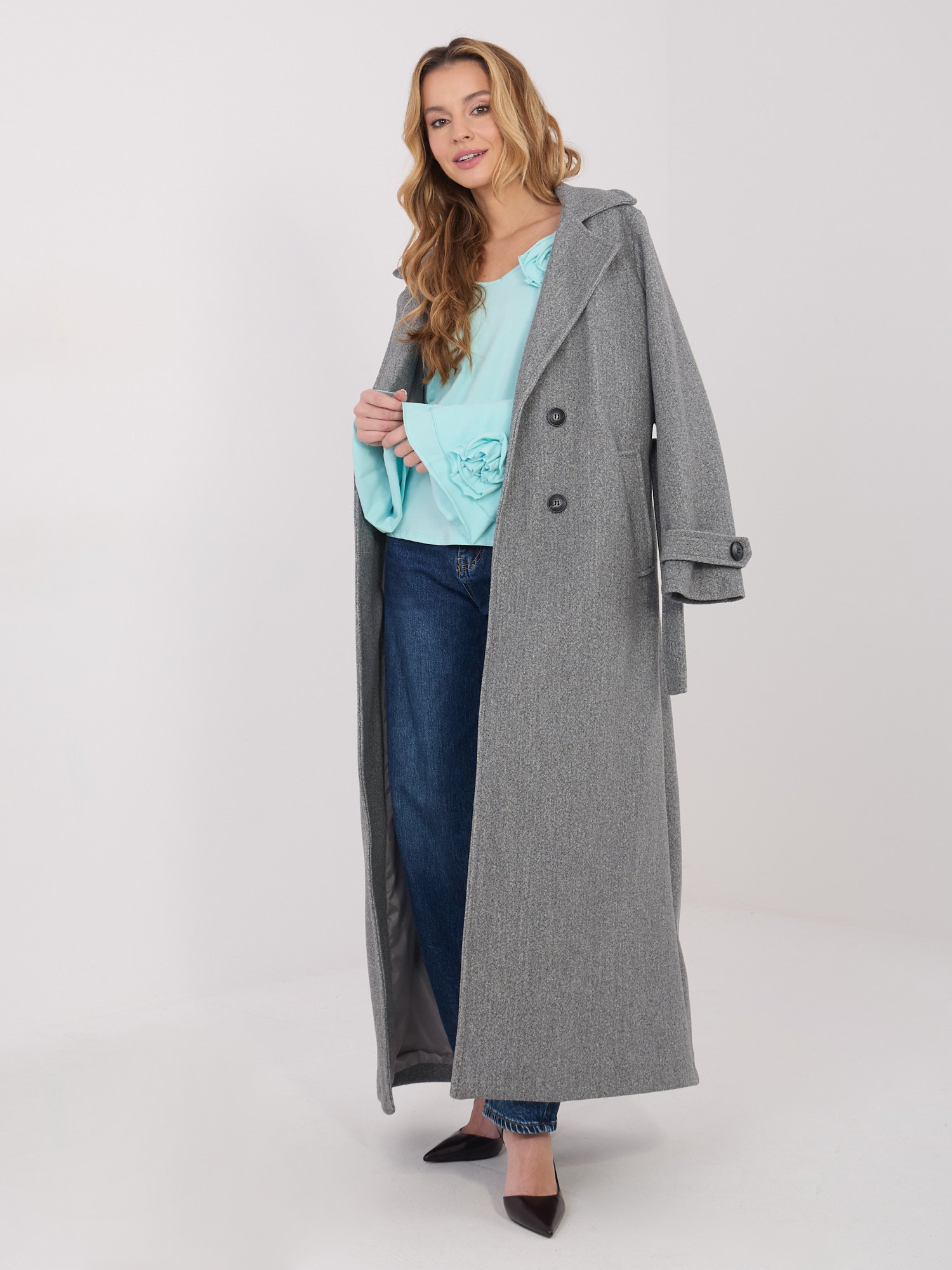 Blusa con mangas acampanadas y flores decorativas IZAURA - menta - Imagen 5