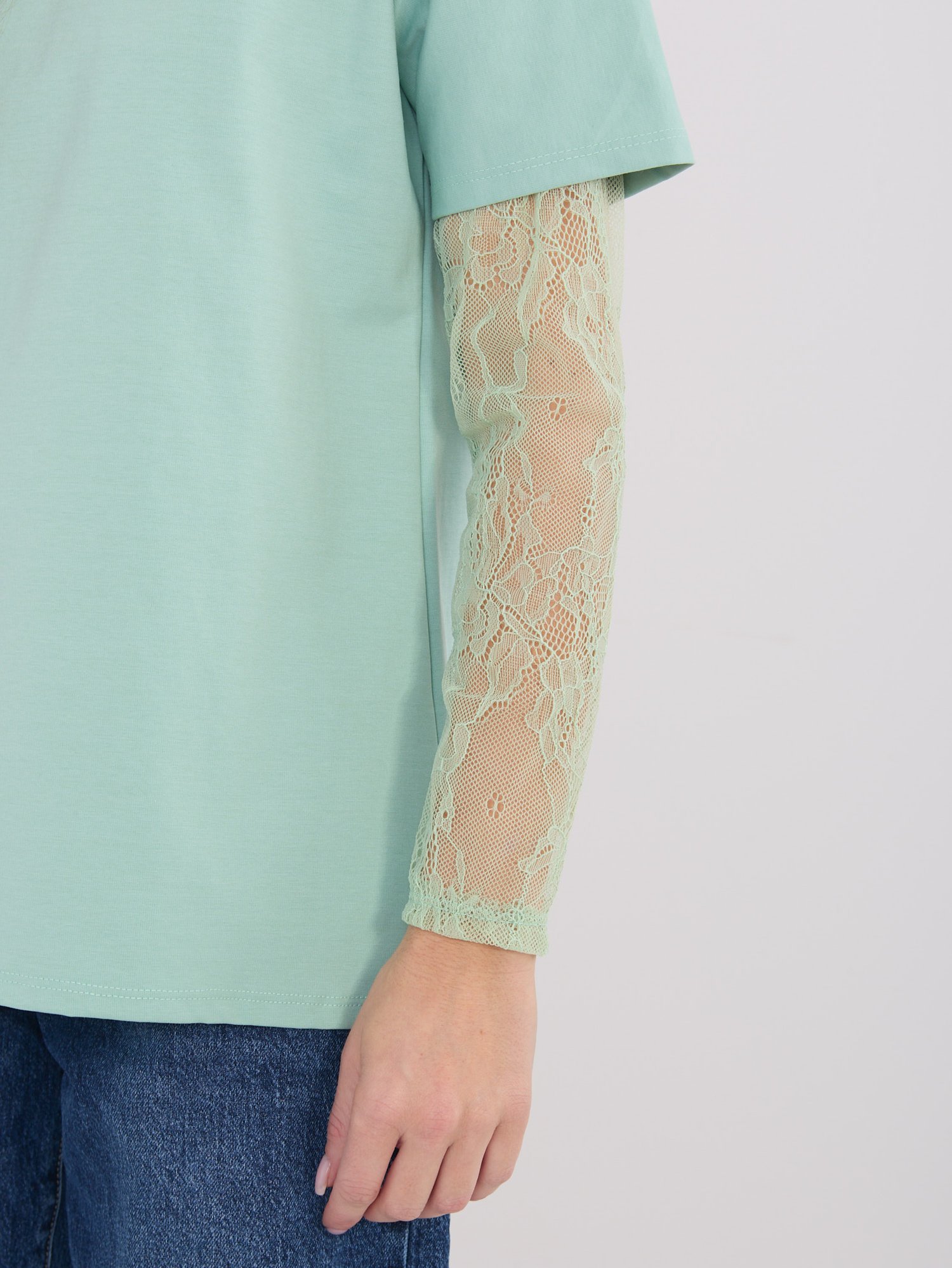 Blusa casual con mangas largas de encaje Odelia – verde pistacho - Imagen 3