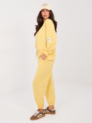 Alternative view of Conjunto LIFE – amarillo claro