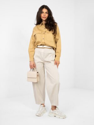 Camisa oversize moderna con espalda alargada BESSY - camel
