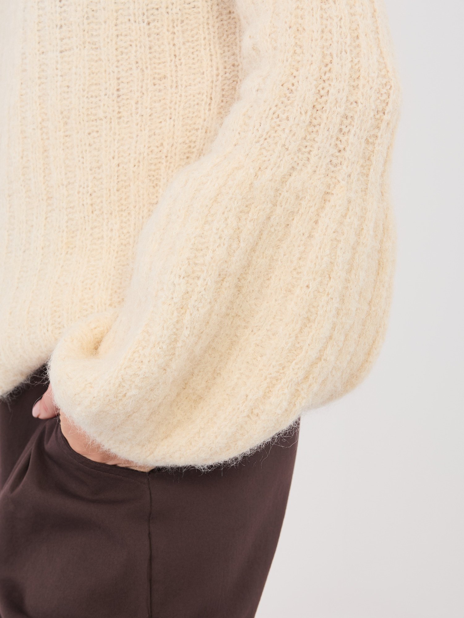 Jersey acogedor de punto canalé con lana ALBA - beige claro - Imagen 5