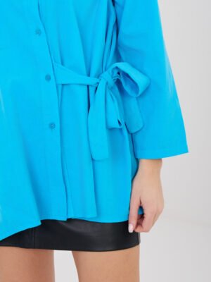 Alternative view of Camisa asimétrica con lazo decorativo LEILA azul